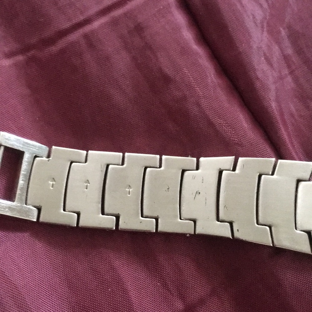 Watch - Picture 6 of 7